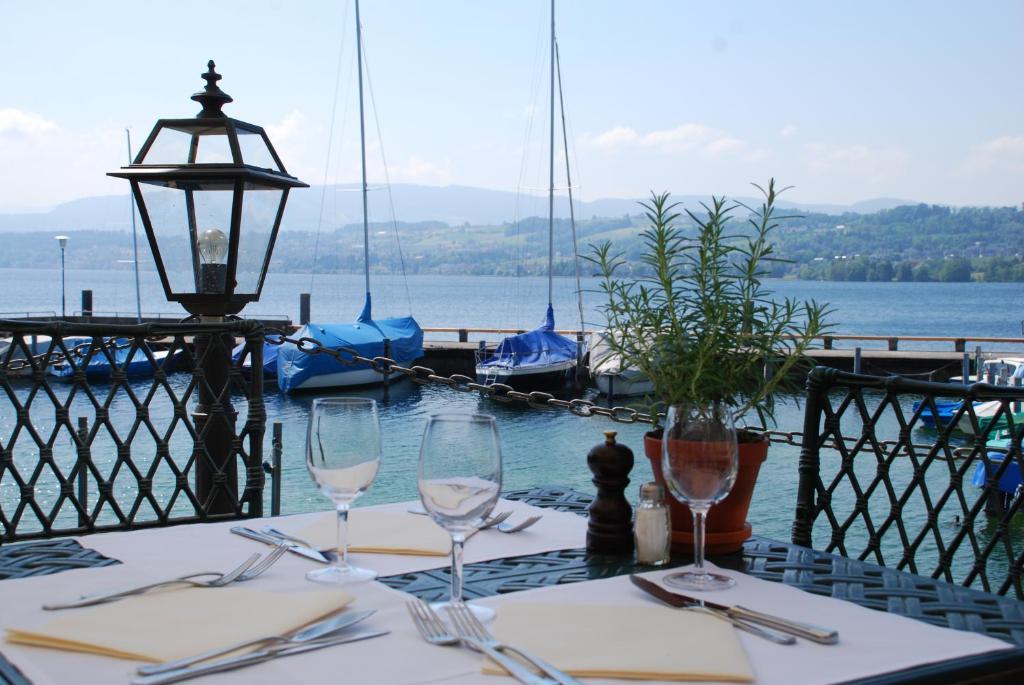 Hotel Hirschen Am See Meilen Extérieur photo